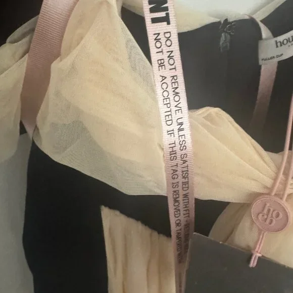 SOLD- House of CB Black and Cream Off-Shoulder Dress - Picture 4 of 6
